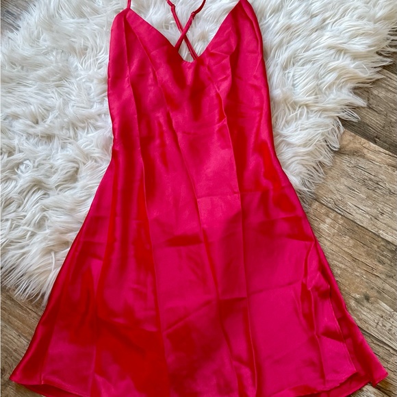 Simple and sexy red Victoria’s Secret baby doll lingerie - Picture 3 of 9